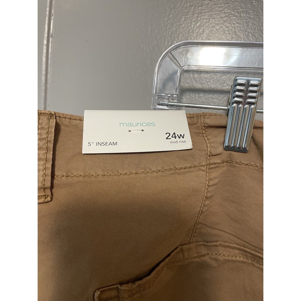 Maurice's Khaki Shorts Mid Rise Nwt Women's Size 24 X 5 - Picture 2 of 4